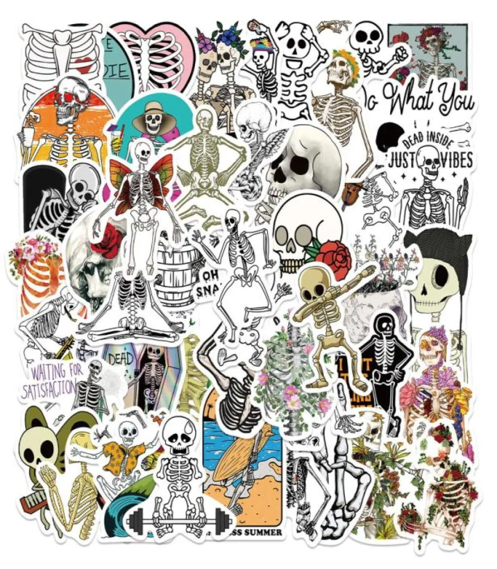 50PcsLot drôle dessin animé squelette autocollants blanc crâne autocollant os Graffiti enfants jouet planche à roulettes voiture moto vélo autocollant Dec5818835