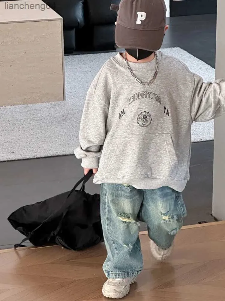 Jeans Children's Casual Jeans 2024 Boys 'Spring New Perforated Children's Fashionable Casual Pants Trendy Children's Denim Pants