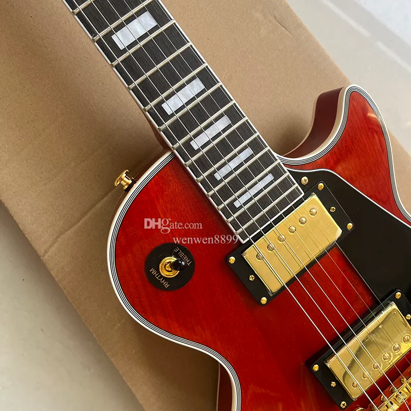 Guitarra elétrica vermelha transparente clássica, com hardware dourado de alta qualidade, confortável ao toque, som em movimento e entrega rápida.