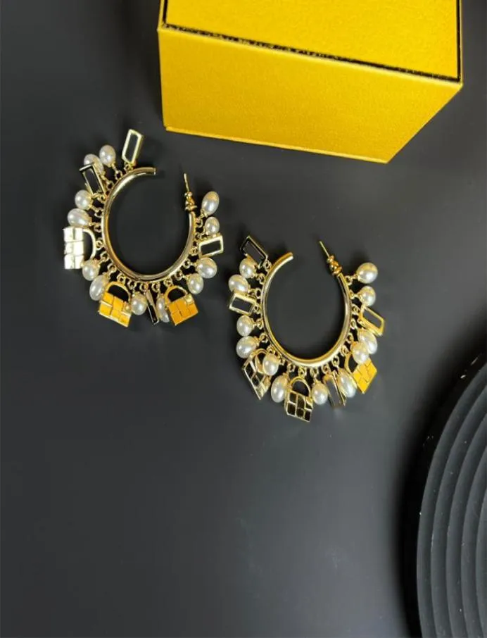 Designer armband örhänge för kvinnor lyxiga smycken pärlhoppar guld armband f med ruta 20222440381