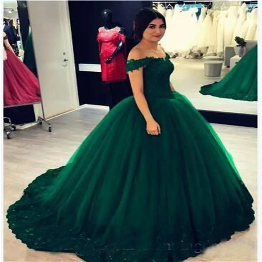 Vert émeraude épaule dentelle Quinceanera robes robe de bal Appliques Corset dos doux 16 robe pour filles robes de soirée Cheap245O