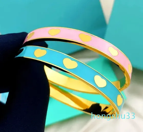 Bangle Mulheres Menina Moda Titânio Aço Elegante Coração Pulseira Inoxidável Jóias Presente Para Amante