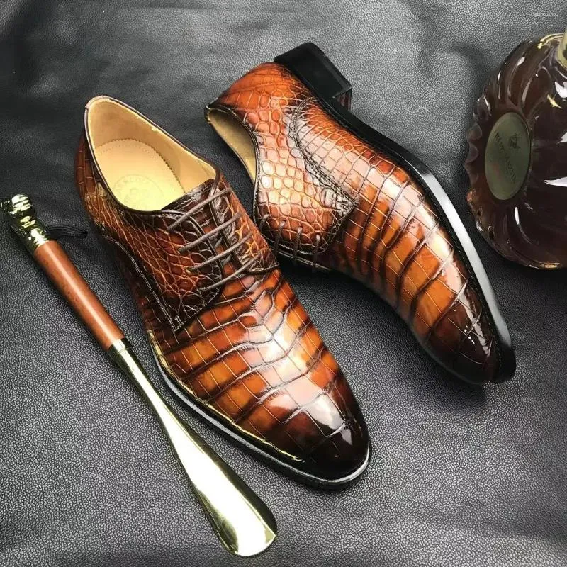 2025Chaussures habillées Chue Arrivée Hommes Mâle Formel Crocodile Cuir Brosse Couleur