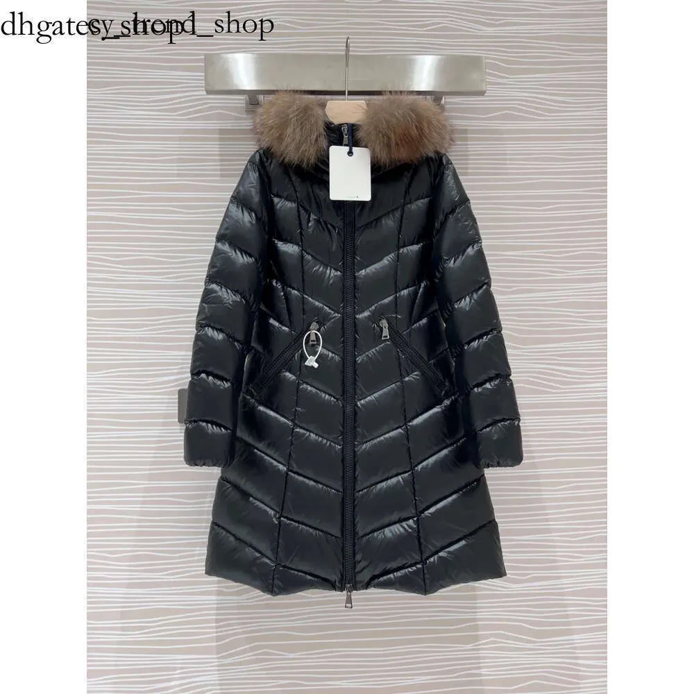 Monclears Jacket France Designer Women Jacket Winter Warm Windproof Long Down Jacket Shiny Matte Material Asian Models Womens Clothing Fur Collar Coat Montre 33