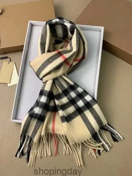 2024 Designer Cashmere Scarf Winter Men's and Women's Long Scarf Fashion Classic Never Go Out of Style Large Plaid Cape 016z15