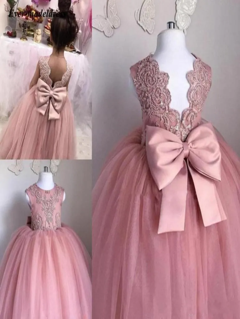 Очаровательный розовый бант с поясом сзади, платья для девочек-цветочниц, принцесса с круглым вырезом, кружевными аппликациями, длинные детские вечерние платья для малышей 6622615