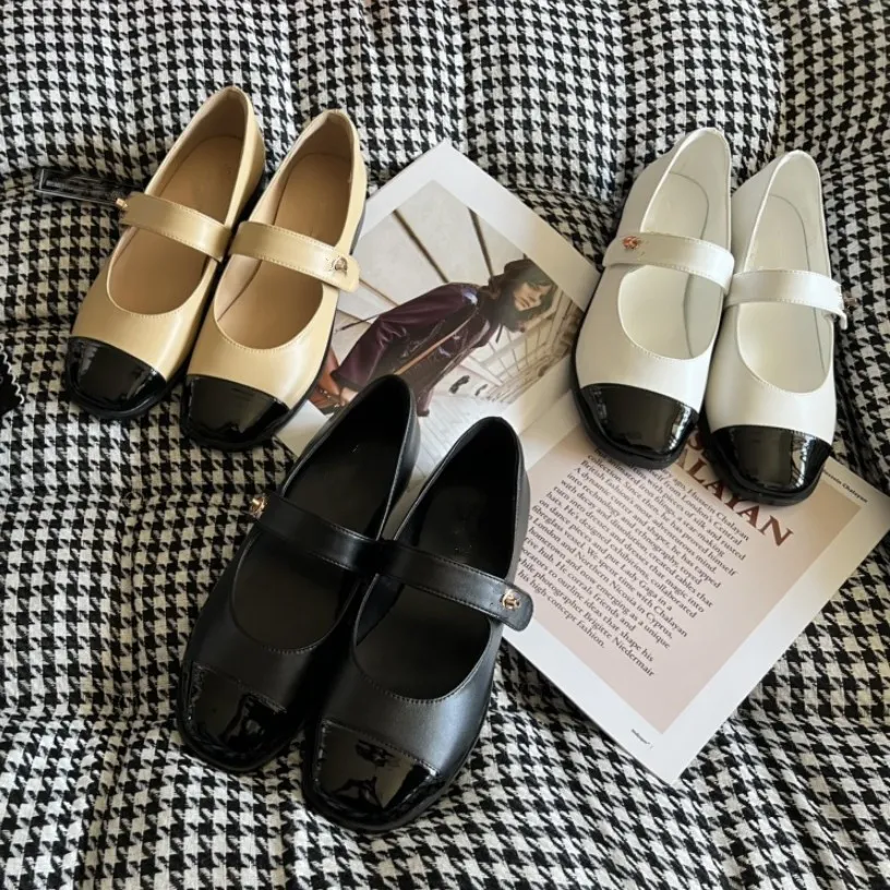 Mary Jane Designer Sandals for Women Cap Toe Ballet Flats Paris Luxury Classic Two Tone Beige Black Leather Ballerina Lady Cute Mules LOGO Slides
