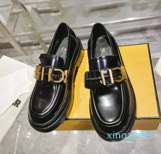 Designer mocassins de couro preto sapatos casuais mulheres marrom flor vestido sapato carreira de escritório tênis de alta qualidade plataforma branca caminhada ao ar livre sapatos baixos presente