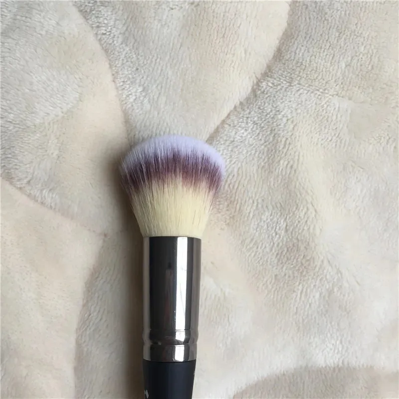 It Cosmetics HEAVENLY LUXE COMPLEXION PERFECTION BRUSH #7 _ 3