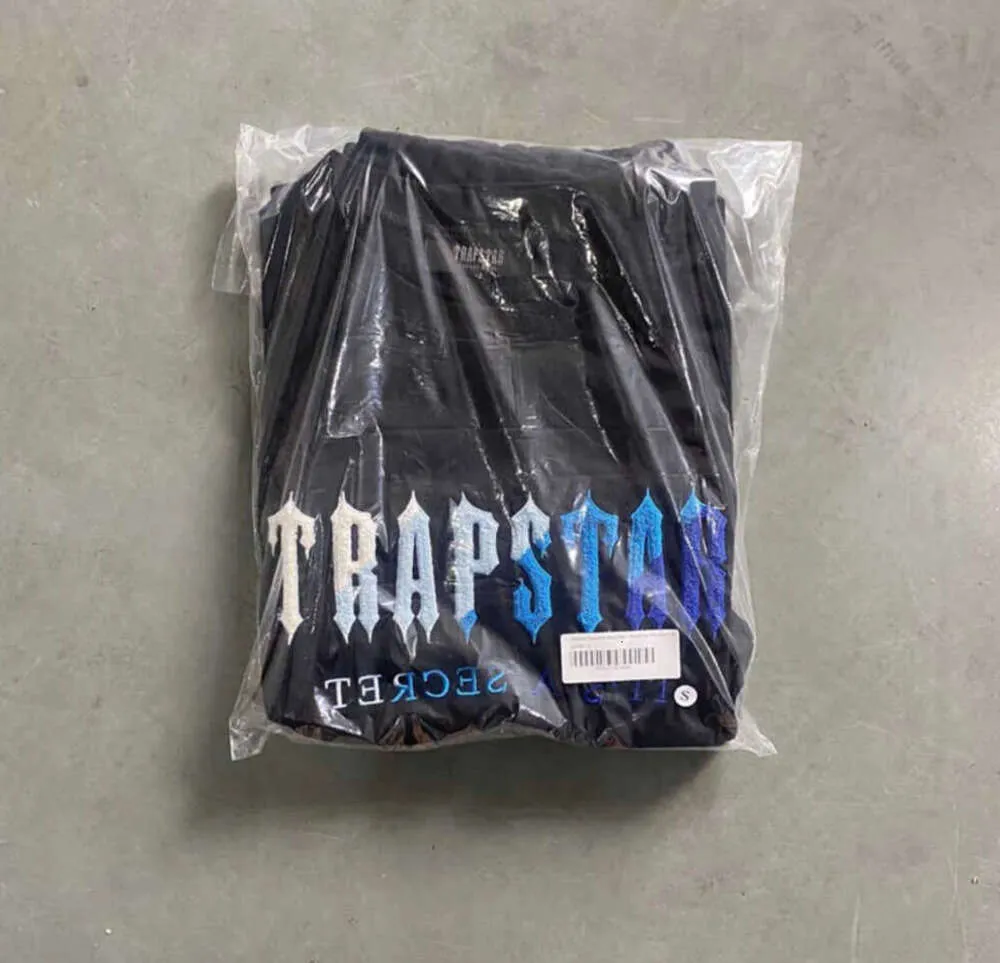 Męskie koszulki Summer Traptar Trapstar Krótki garnitur 2.0 Chenille Dekodowane rock cukierki smak damski haftowany dolny dres koszulki 2277ess