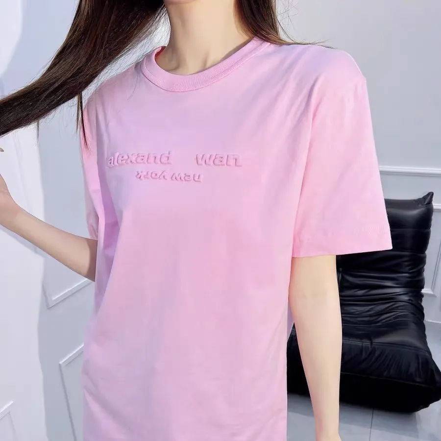 Mulheres camisetas Designer de luxo rosa solta manga curta doce menina em torno do pescoço carta tridimensional meia manga t-shirt para mulheres