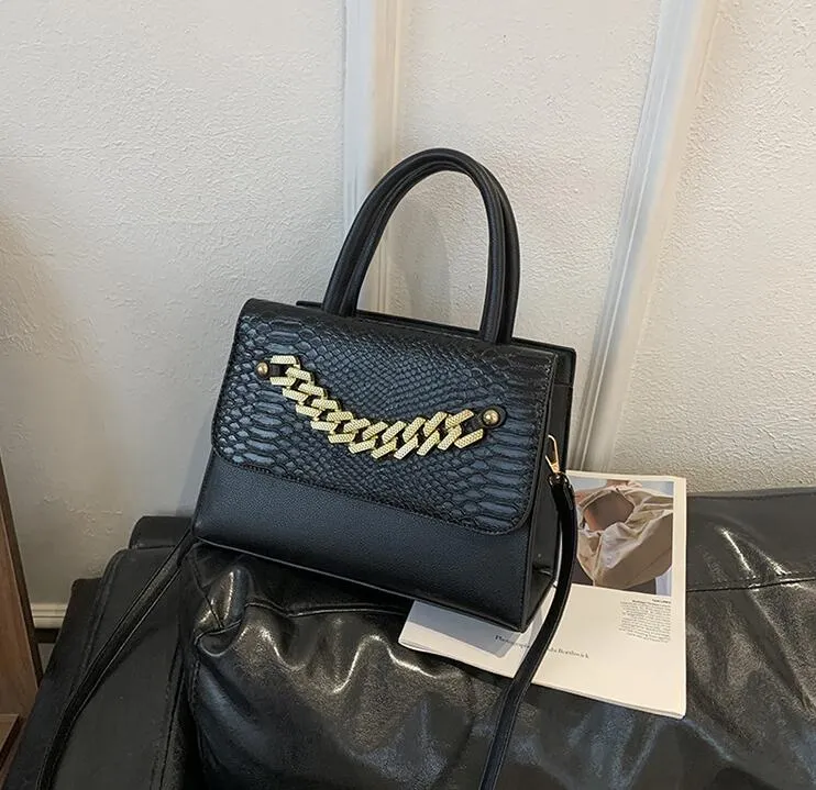 Sacs à bandoulière pour femmes en gros d'usine 8 couleurs sac à main en cuir de couleur unie populaire de cette année Joker Crocodile sac fourre-tout tendance de la rue couture sac à dos pour femme 920 #