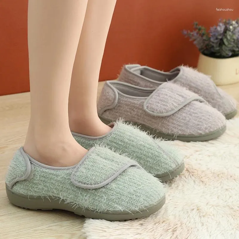 Tofflor Comwarm Flully Plush For Women Winter Warm Cotton Shoes Pregnant Inomhus Casual äldre hem Antislipssko