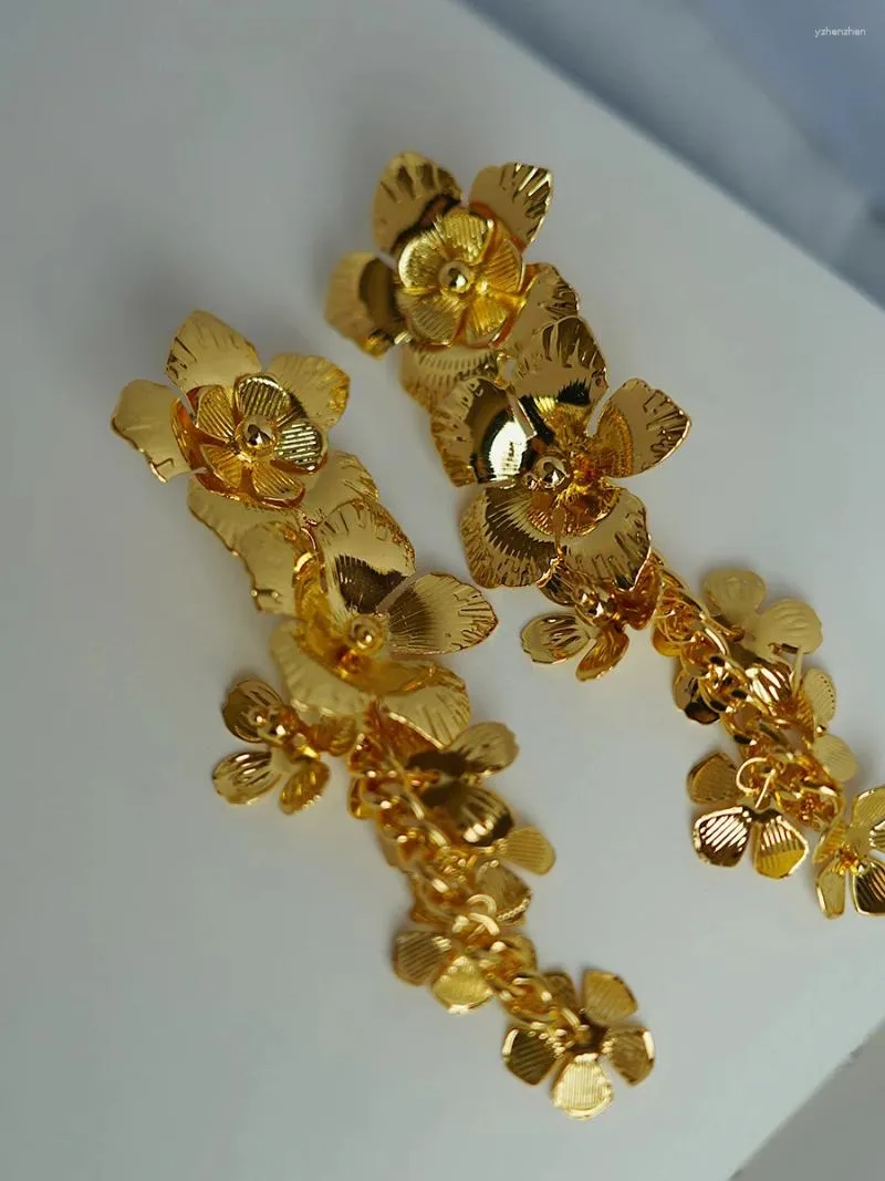 Dangle Oorbellen Gouden Bloem Overdreven Lange Retro Chinese Hofstijl Prachtige Vrouwen Piercing