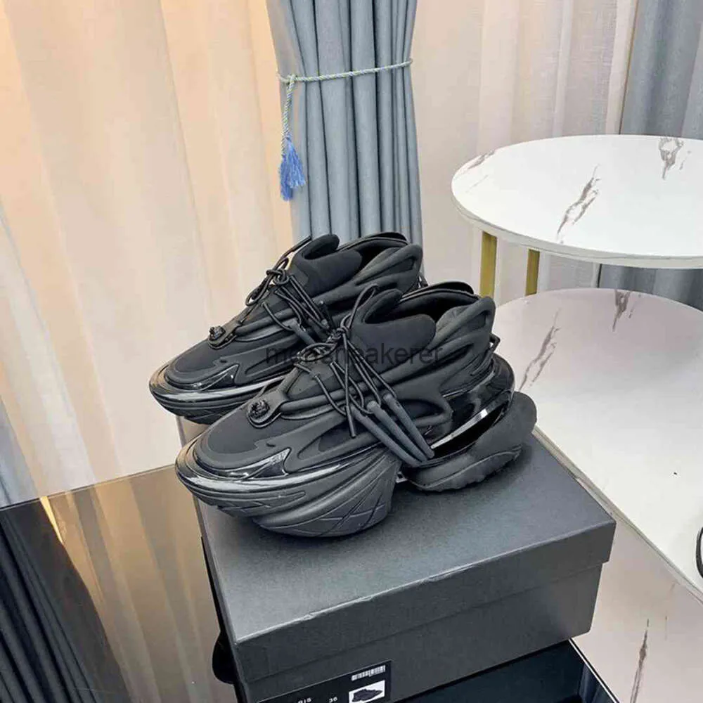 Balmaain kształt Rend Sneaker Męskie buty buty Sprężyna Sprężyna Sprężyna Sneaker na zewnątrz Top Fashion Summer Ultra Thick Women Spaceship Sole Ufo Kfkd