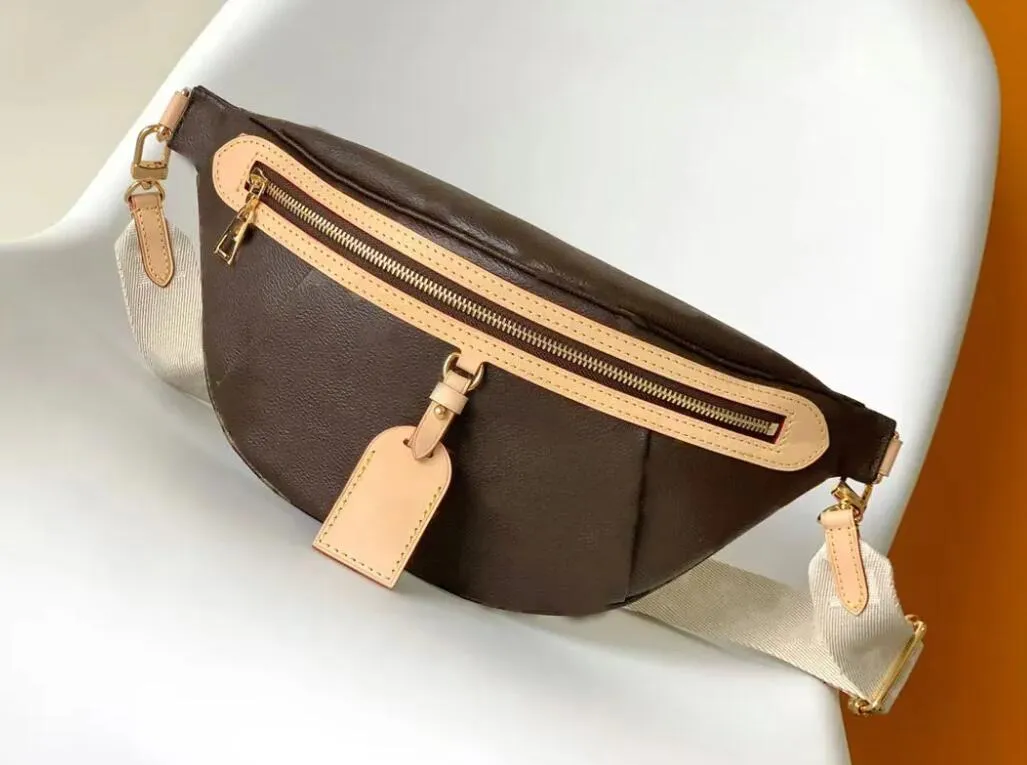 2024 Designer Bag Bumbag Women Fanny Pack Luxury Crossbody Side Bags Chain Purse Men Midjeväskor Sling Pouch Mini Shoulder Bag Messenger Dicky