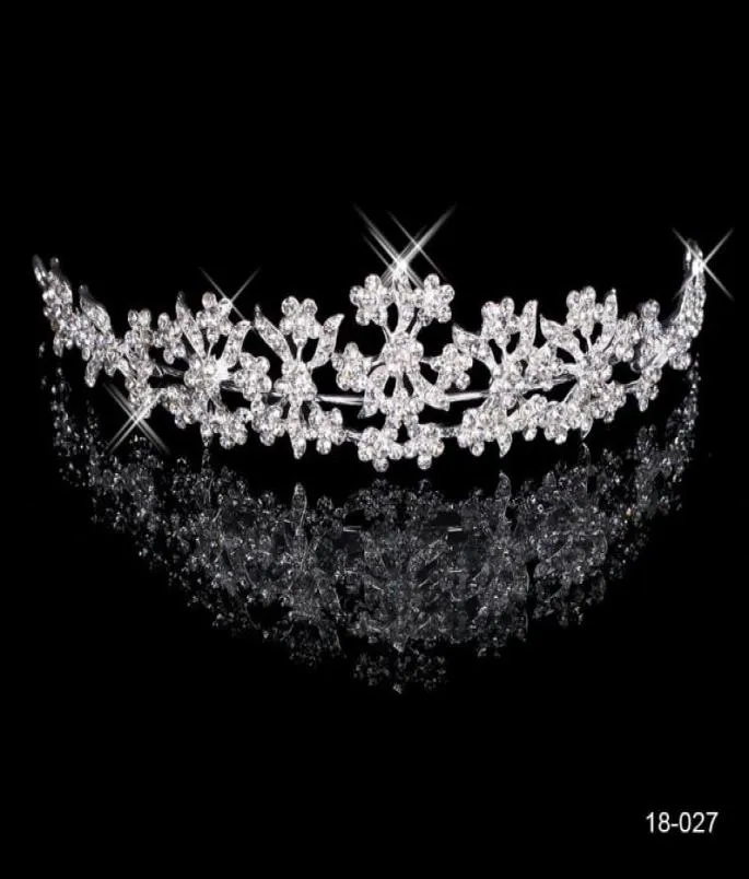 18027Clssic Haartiara's Op Voorraad Goedkope Diamanten Strass Bruiloft Kroon Haarband Tiara Bruidsgala Avond Sieraden Hoofddeksels3009145