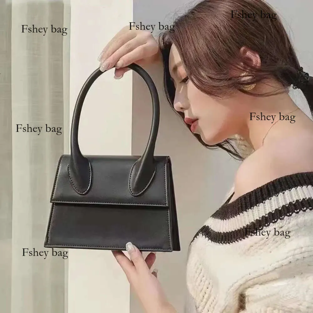 Bolsos Elegante Un Diseñador Muestra Un Romance Francés Diferente, El Cuero Delicado Se Siente Muy Buen Bolso, Bolso De Hombro Bandolera, Con Asa De Bolso Inteligente