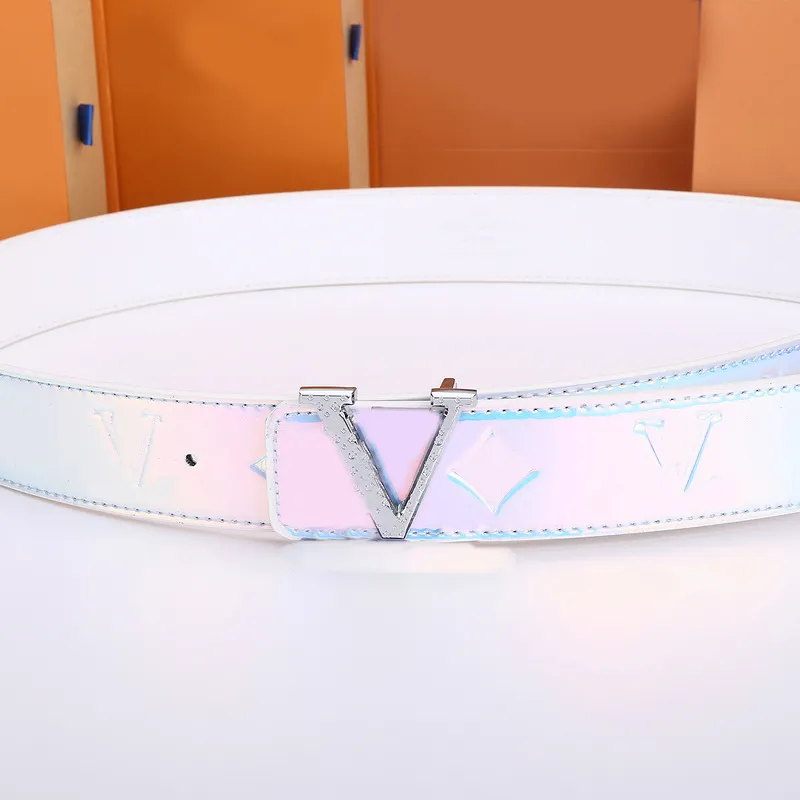 Paski dla kobiet Designer Kolorowe luksusowe pasy Wyjęte srebrna złota litera gładka klamra Ceinture Luxe 3,8 cm szerokość laserowa skórzana