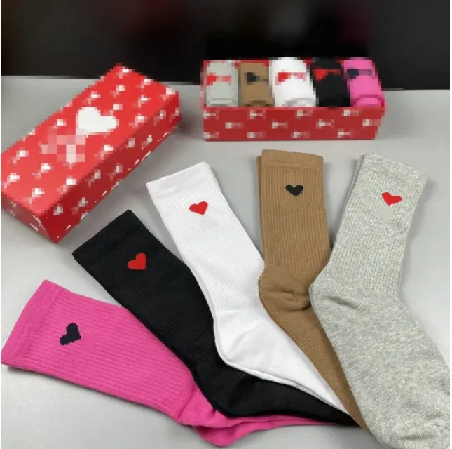 Womens Sport Sock Calcetines Largos Disigner Sock for Woman Stocking Pure Cotton Sport Socks Sock Absorberande andningsbara korta båtstrumpor lyxsport Eshdfjfg