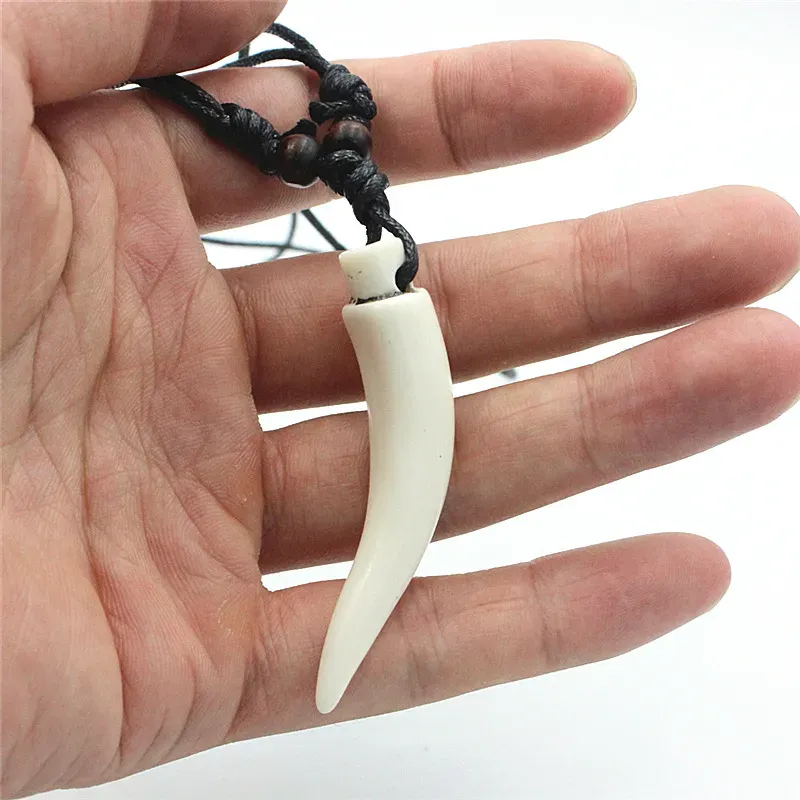 Imitation elefant tandhalsband vargtand hänge amulett gåva för män kvinnors smycken