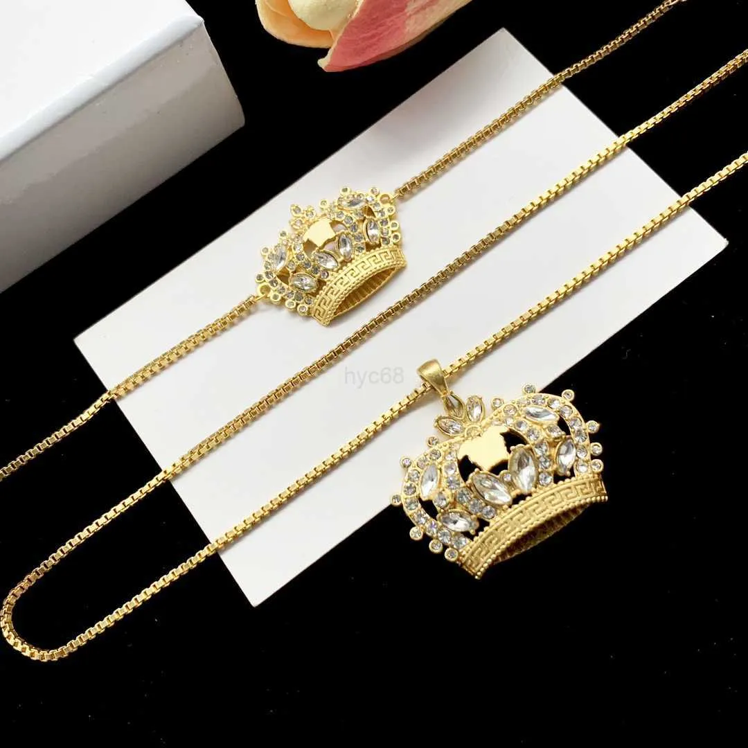 Cadenas Collares de lujo Corona de oro de diseño con colgante de cristal Collar pulsera Cadena de oro Accesorios de joyería de lujo