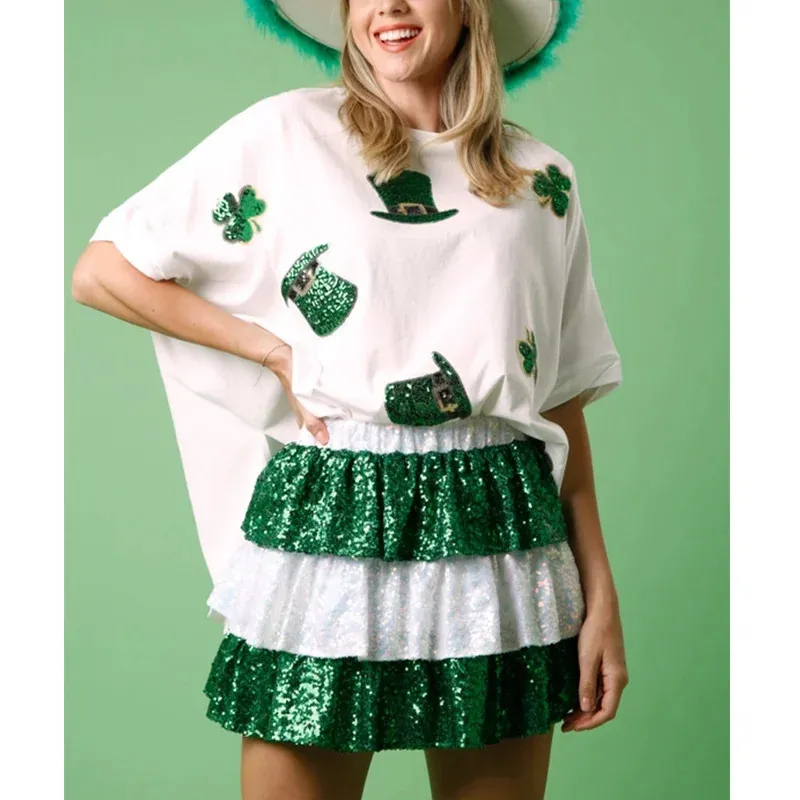 St Patrick Day camisa feminina roupas estéticas trevo de lantejoulas impressas em torno do pescoço manga curta top y2k roupas de rua 240118