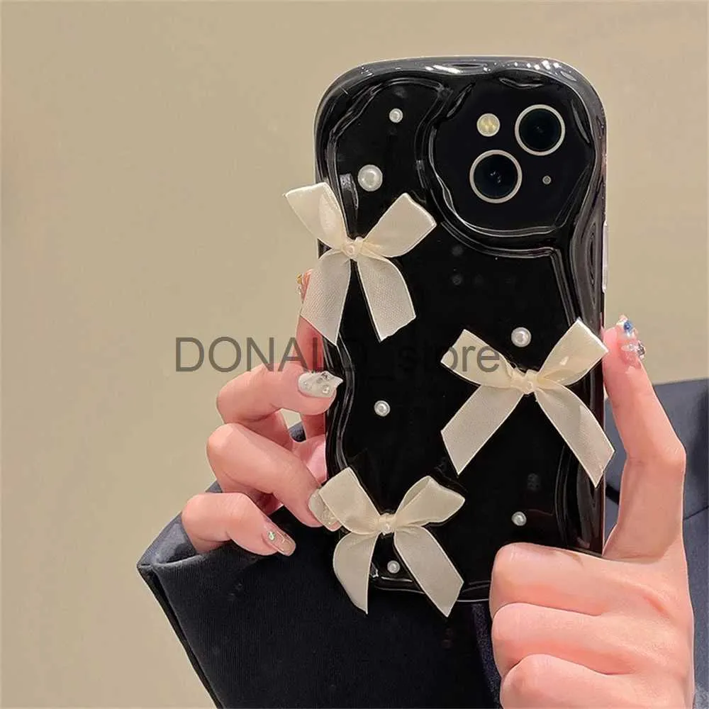 Mobiltelefonfodral koreanska söta 3D -band Bow Pearl Creative Case för iPhone 14 13 12 11 Pro Max X XR Wavey Lens Skyddande mjuk svart TPU -täckning J240118