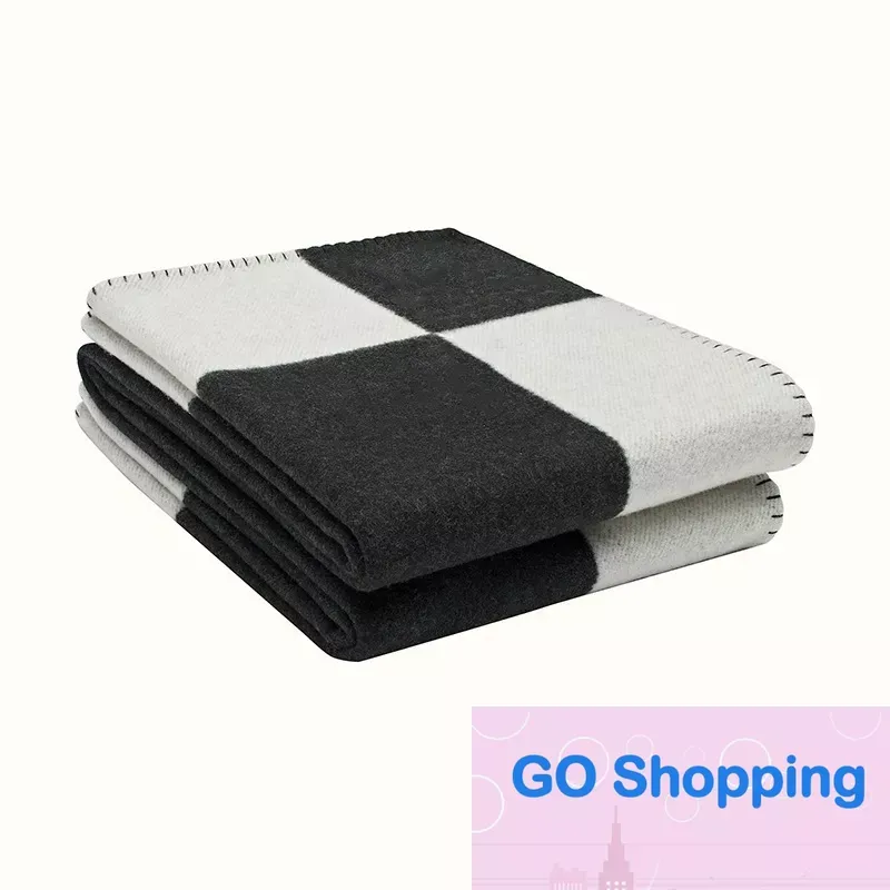 Classic Cashmere Blanket Soft Wool Scarf Shawl Portable Warm Plaid Sofa Bed Fleece Knitted Woolen Air Conditioning Blanket Quality All-matching