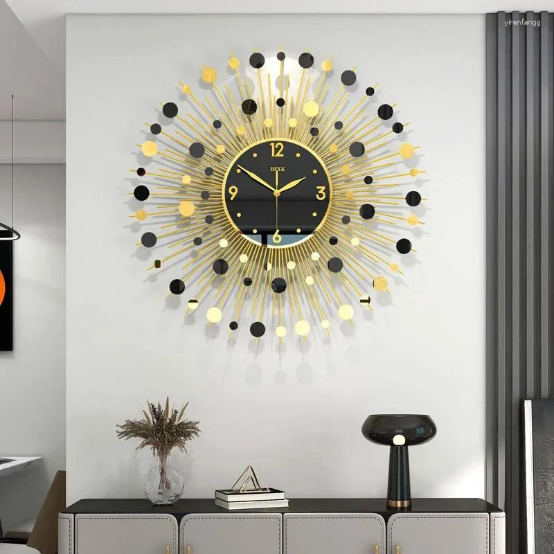 Horloges murales lumineuses horloge de luxe suspendue salon créatif maison à la mode et minimaliste art