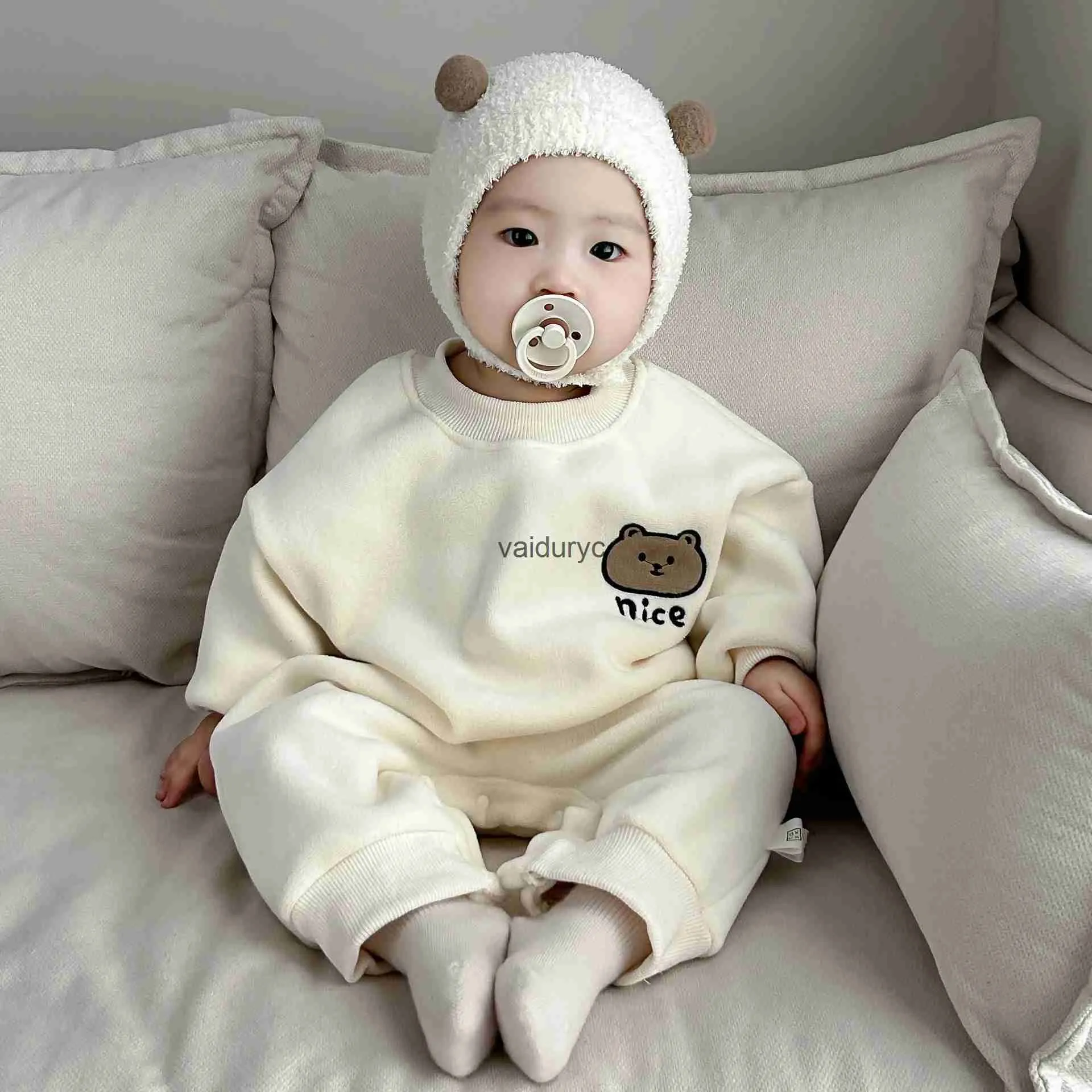 Rompers pullover 2023 winter nieuwe baby schattige beer fleece romper baby lange mouw casual jumpsuit plus fluweel dikke jongens meisjes warme kleding 0-3Y H240508