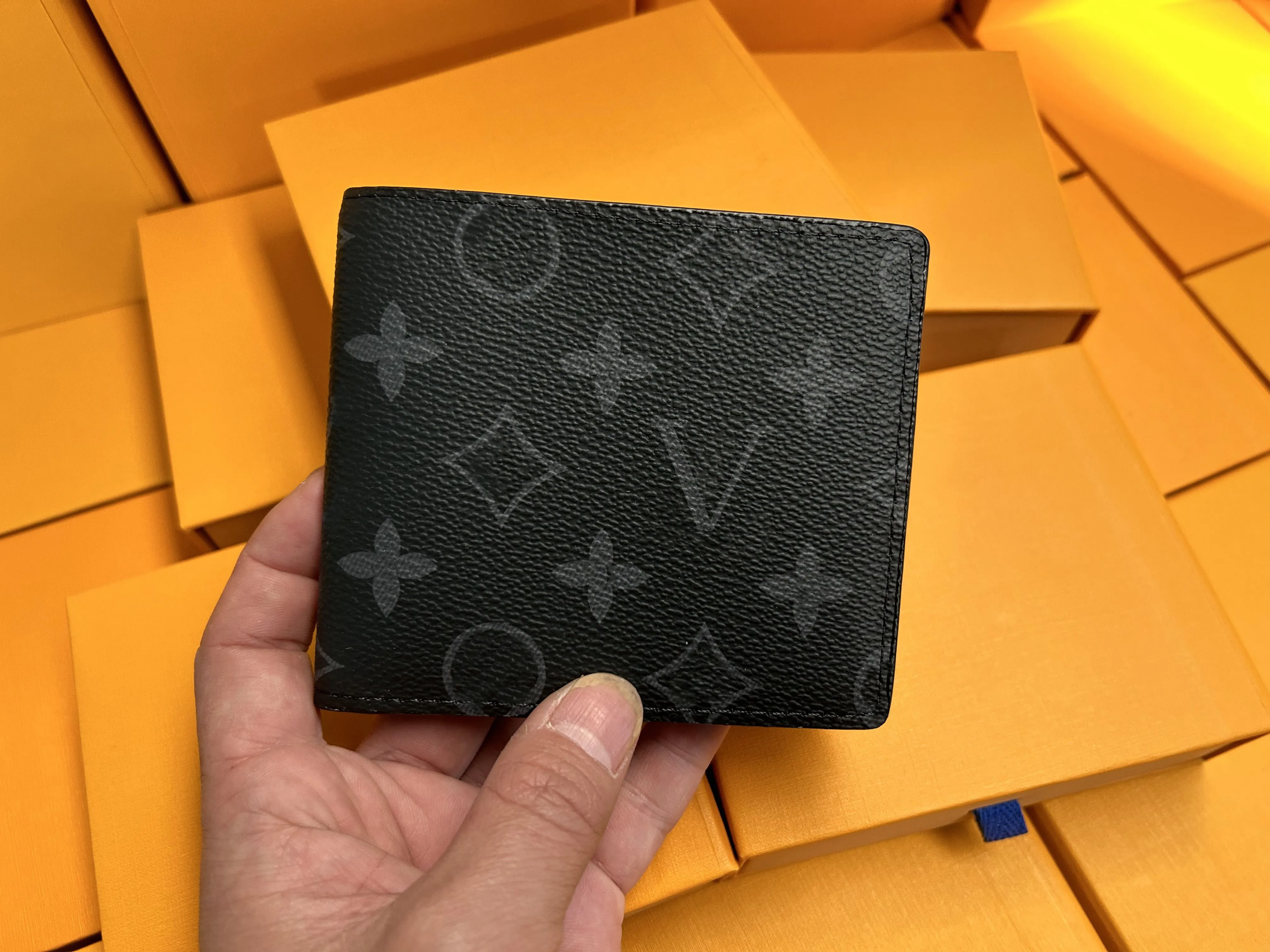 Topp lyxiga läderväskor plånböcker llouiseity modedesigner plånböcker vviutonity retro handväska för män klassiska korthållare mynt berömd koppling plånbok 11 färg