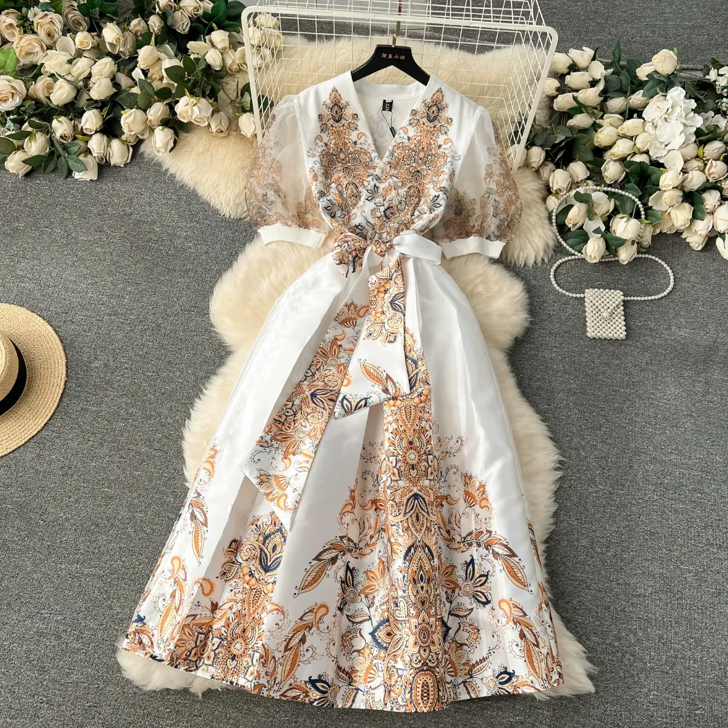 Champagne Plus Size Swing Dress with Bubble Sleeves and Retro Print