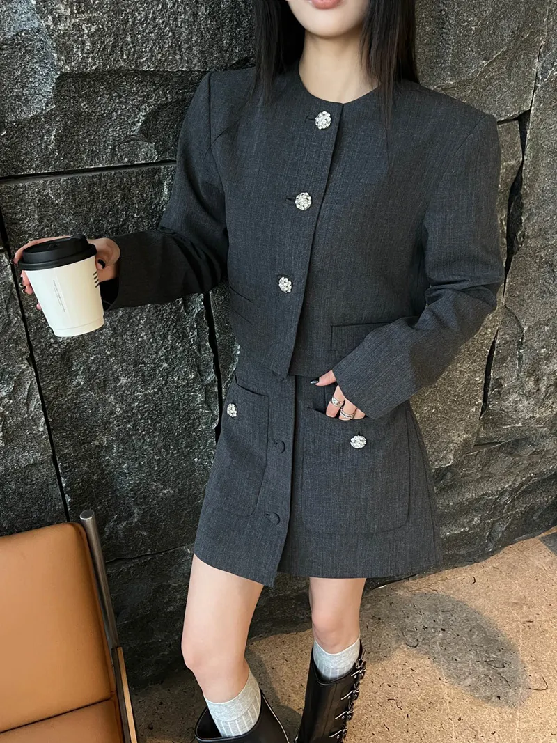 Designer SUIT Women Spring Casual SUIT With Skirt Trend Versatile Skirt Fashion Coat Luxury Womens Two Piece Skirt Set