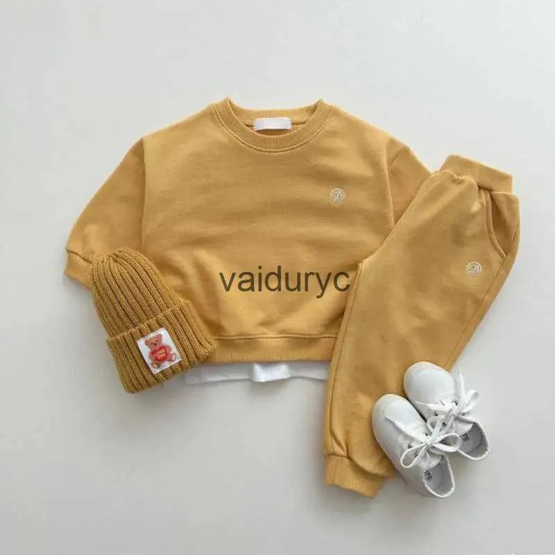 Pyjama's nieuwe baby lange mouw kleren set ldren casual sweatshirt + sportbroek 2 stks pak katoen peuter outfits losse jongensmeisjes set h240508