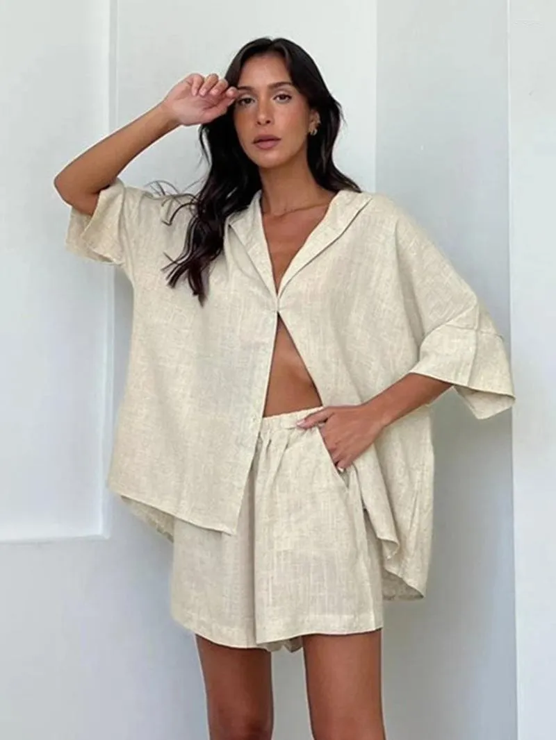 Kvinnors sömnkläder Marthaqiqi Casual Nightgowns Passar Half Sleeve Sexig Turn-Down Collar Pyjamas Shorts Summer Nightwear 2 Piece Set