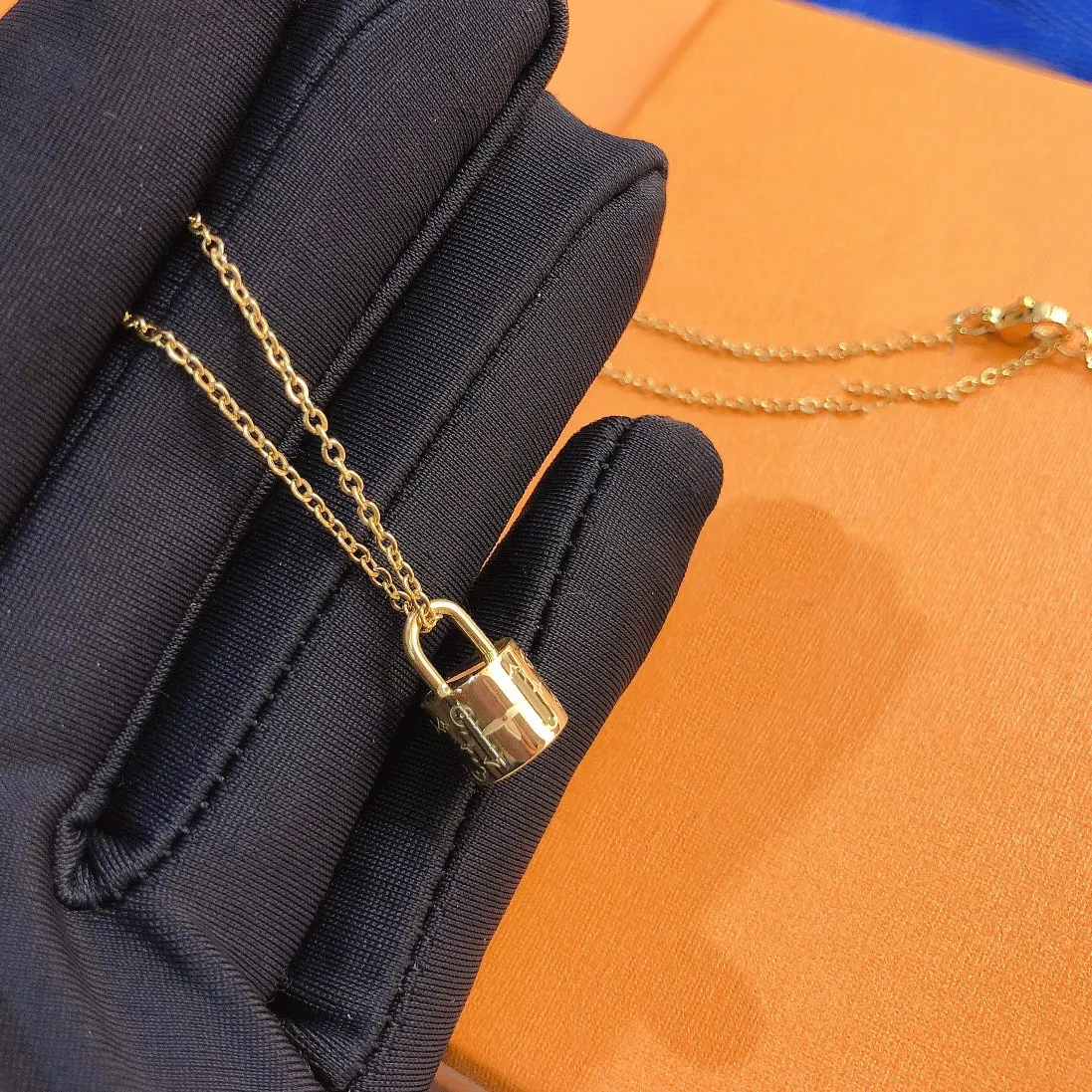Mode Frauen Luxus Designer Halskette Halskette Anhänger Kette 18K vergoldet Edelstahl Halskette Luxus Hochzeit Schmuck Zubehör Produkt SP1-6 CXG2401181