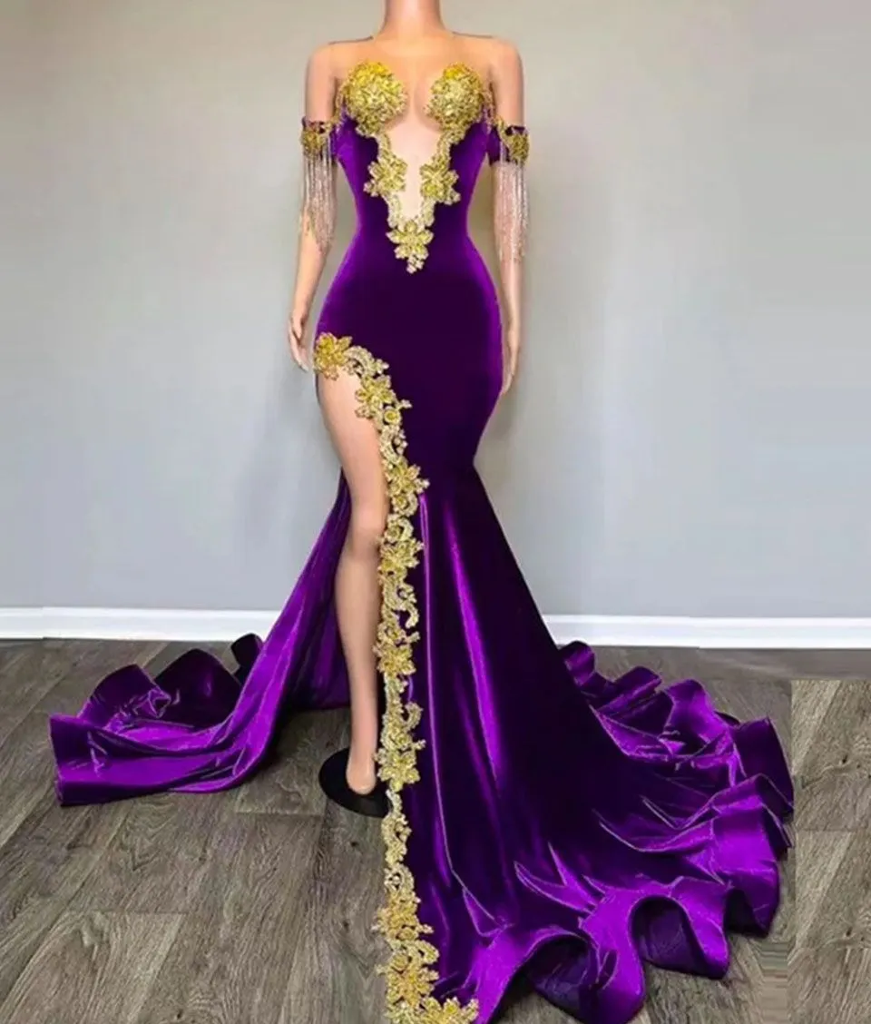 2024 Sexiga balklänningar illusion Velvet Jewel Neck Illusion Purple Gold Lace Appliques Crystal Beading Side Split sjöjungfru