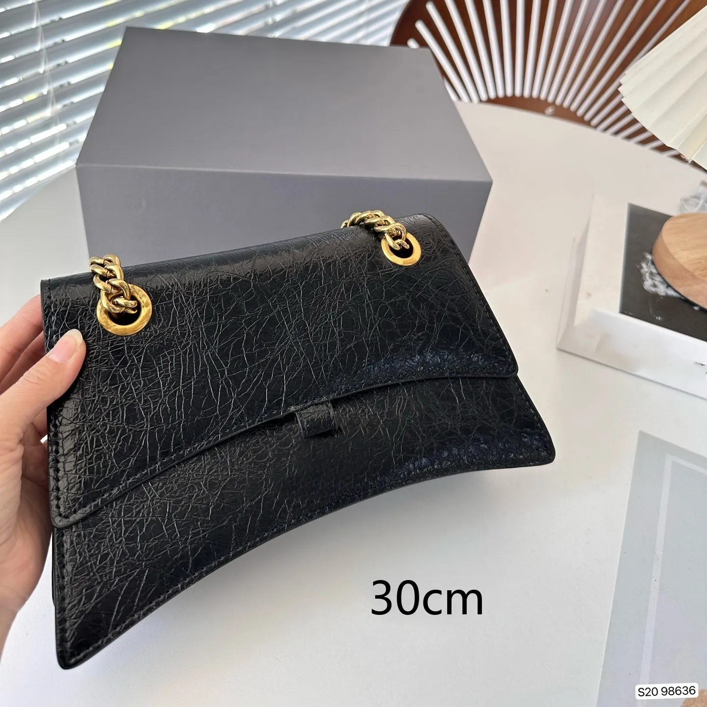 Hourglass Bag 10A High Quality Designer shoulder bag luxury underarm bag fashionable Locomotive bag black cowhide bag striped body bag Crush chain clause armpit bag