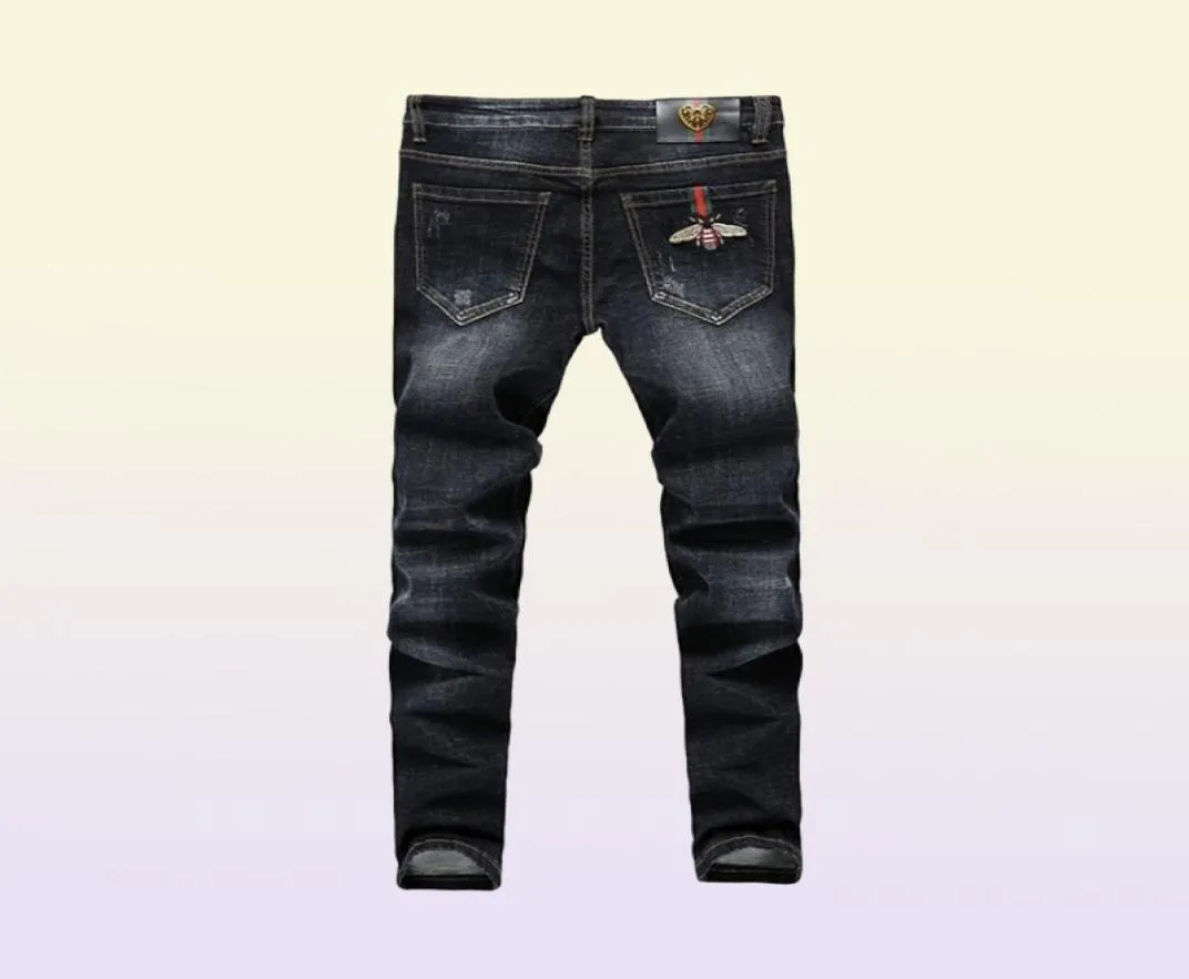 Haut de gamme Men039s denim jeans pieds pantalon coupe slim automne décontracté stretch allmatch broderie petite abeille adolescents crayon 2111109159063