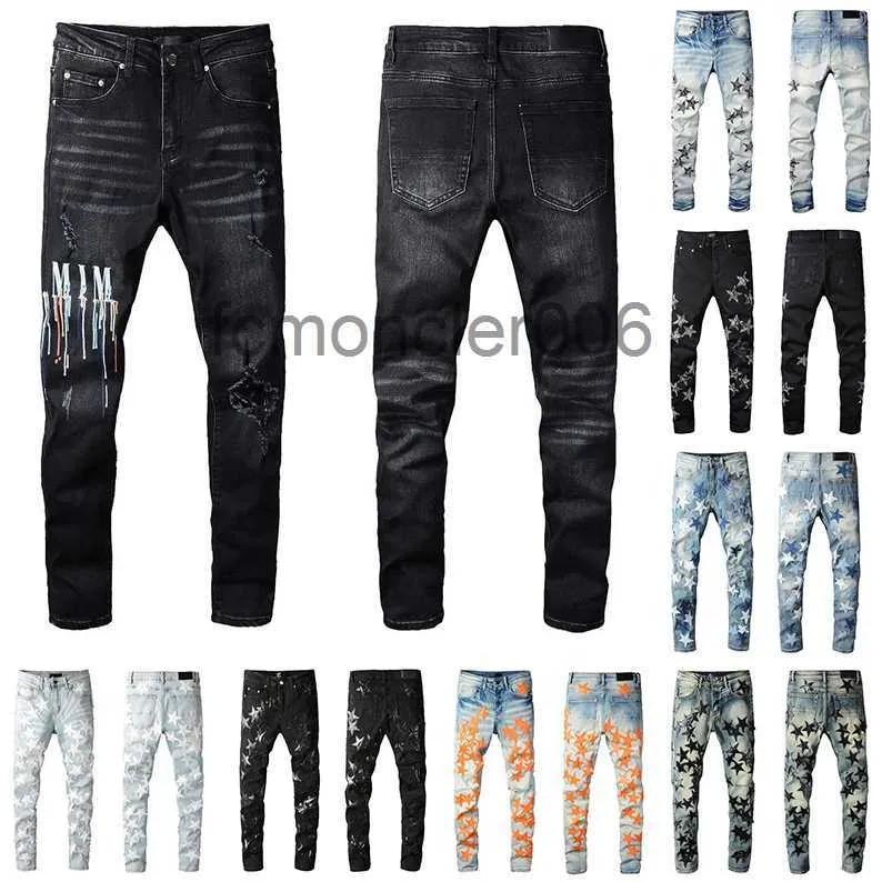 Jeans firmati da uomo Jeans strappati effetto consumato Jeans dritti slim per stampa da uomo Pantaloni skinny da uomo alla moda 9LB3