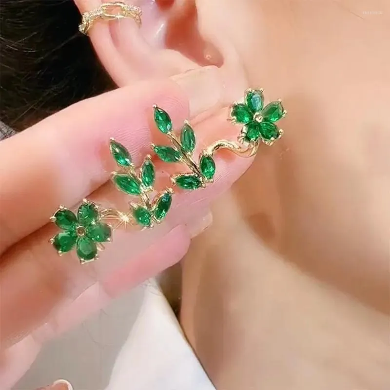 Stud Earrings Autumn And Winter Style Temperament Green Showing White Flower For Female Minority Design Sense Leaf