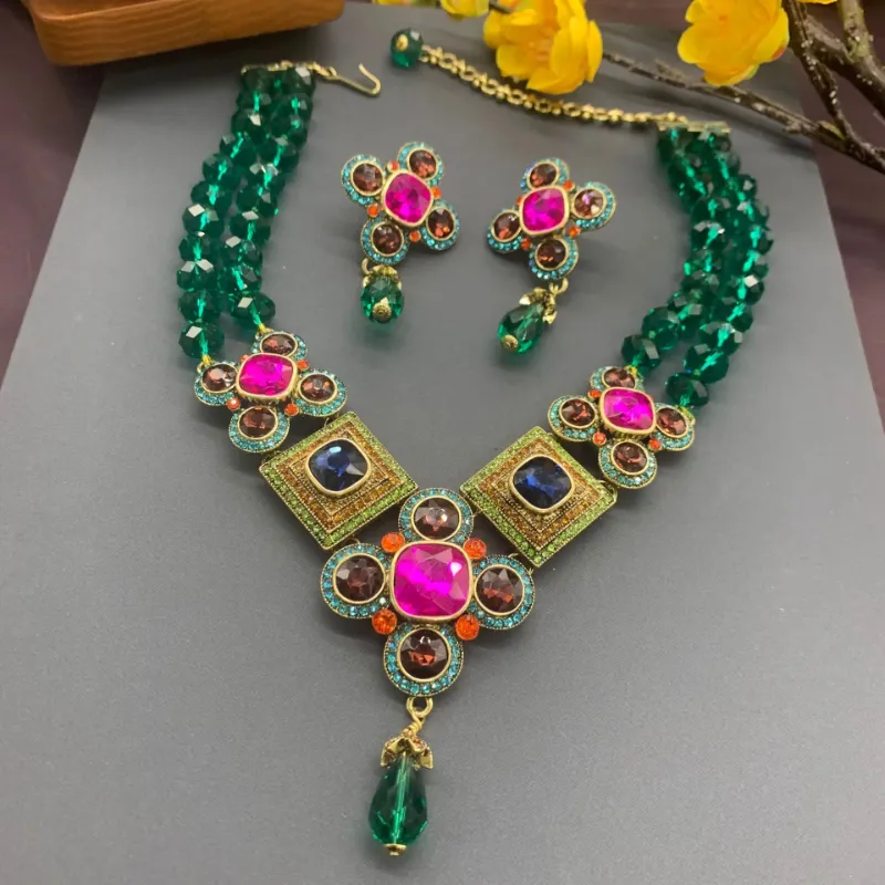 Retro Palace Style Green Glass Beaded Necklace High-quality Rhinestone Tassel Earrings Women's Wedding Banquet Jewelry