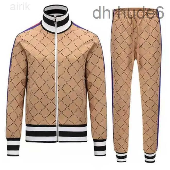 Fashion Style Mens Tracksuits Letters Zipperjackets Tops Pants Two Pieces Sets Spring Autumn Men Clothing Outdoor Sports Suits ZYEP