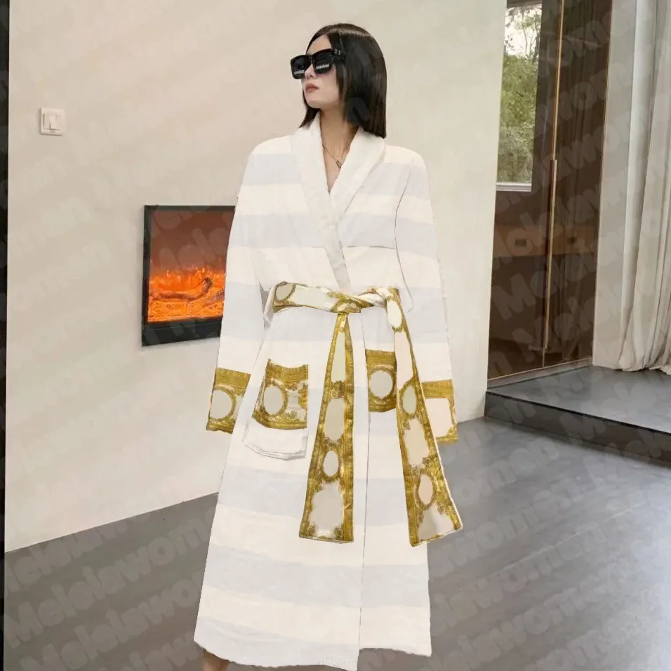 Designermarke Schlafmantel Unisex Baumwolle Nachtmantel hochwertiger Bademantel Mode Luxusmantel atmungsaktiv elegante Damenbekleidung