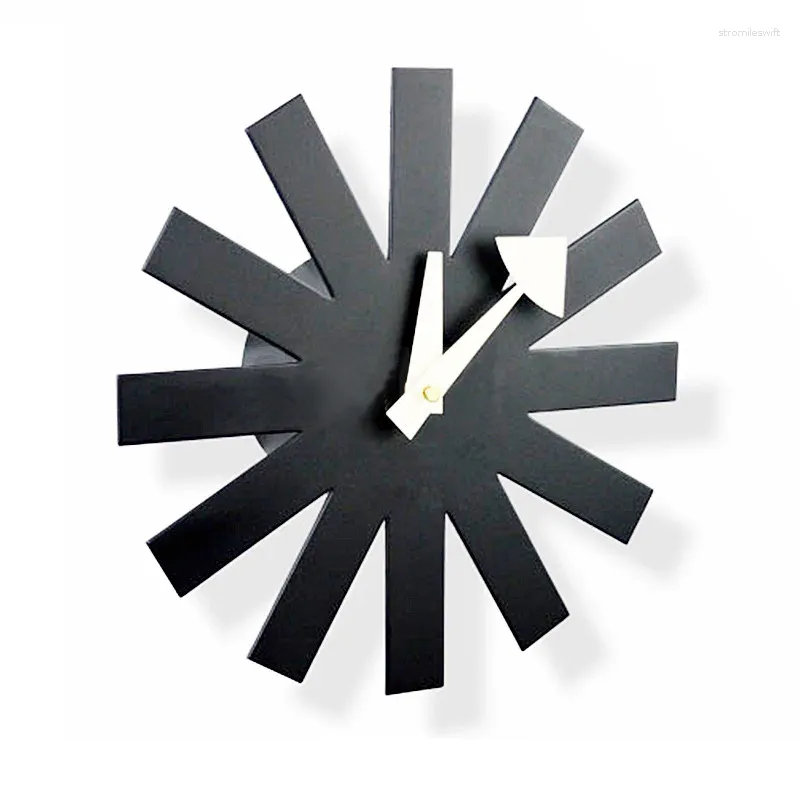Relógios de parede Moda Nordicasterisk Relógio Simples Doces De Madeira Criativo Design Silencioso para Sala de estar / Quarto / Escritório