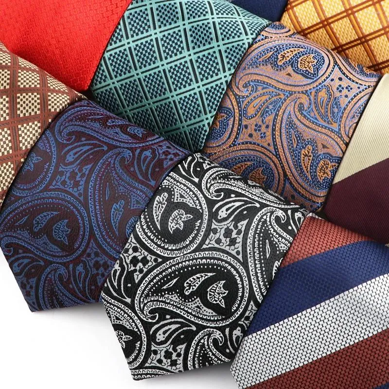 Bow Ties Tasarım Polyester Paisley Kabı Yeşil Çizgili Kravat Erkekler İçin Düğün Partisi Günlük Giyim Gömlek Takım Dekorasyon Aksesuarları Hediyeler