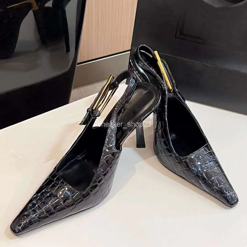 Lak puntige schoen nieuwe hoge zus ontwerper sexy Lourent zwarte dame dames elegante hak stijl pomp leer Saiint enkele 2024 schoenen Franse sandalen MAVY