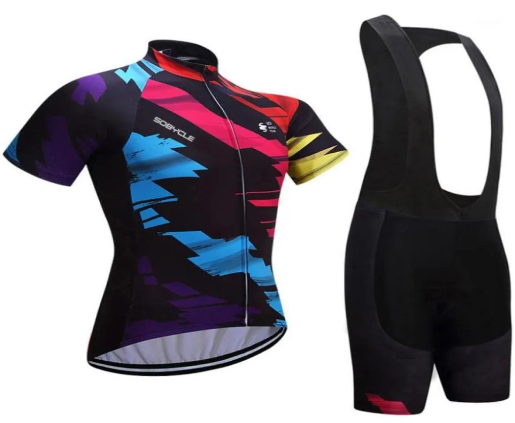 Set da corsa 2021 Team UCI Camicie da bici colorate Quick Dry Abbigliamento da bicicletta da uomo Maniche corte Maglie da ciclismo Pro 9D PADS Pantaloncini in gel6130466