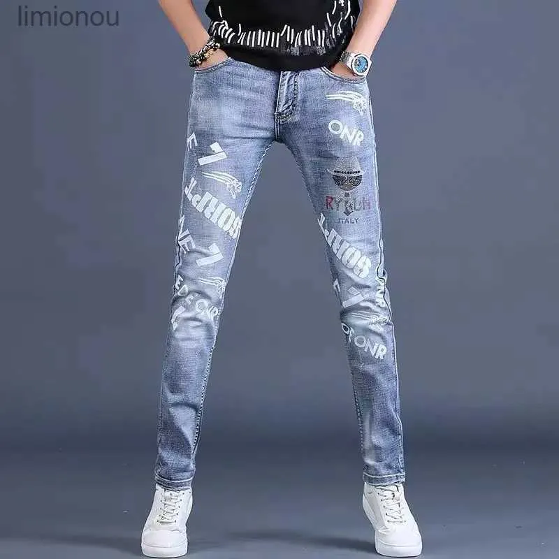 Herren Jeans Korea Version Herren Blue Jeans Hochwertige Slim Stretch JeansLight Luxus Print Jeans Stilvolle Sexy Street Jeans;L240119